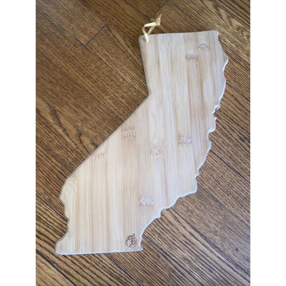 Totally Bamboo California State Destination Bamboo Serving And Cutting Board - Picture 3 of 4